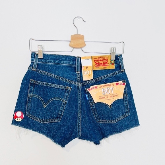 NEW Levi’s Super Mario High Rise Denim Shorts - Picture 7 of 10